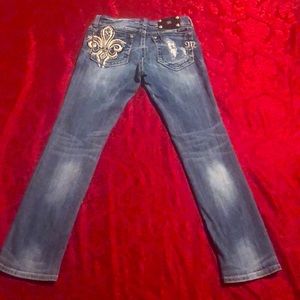 Miss Me Sz 29 Straight jeans w/awesome different back pockets, wiskering, fading